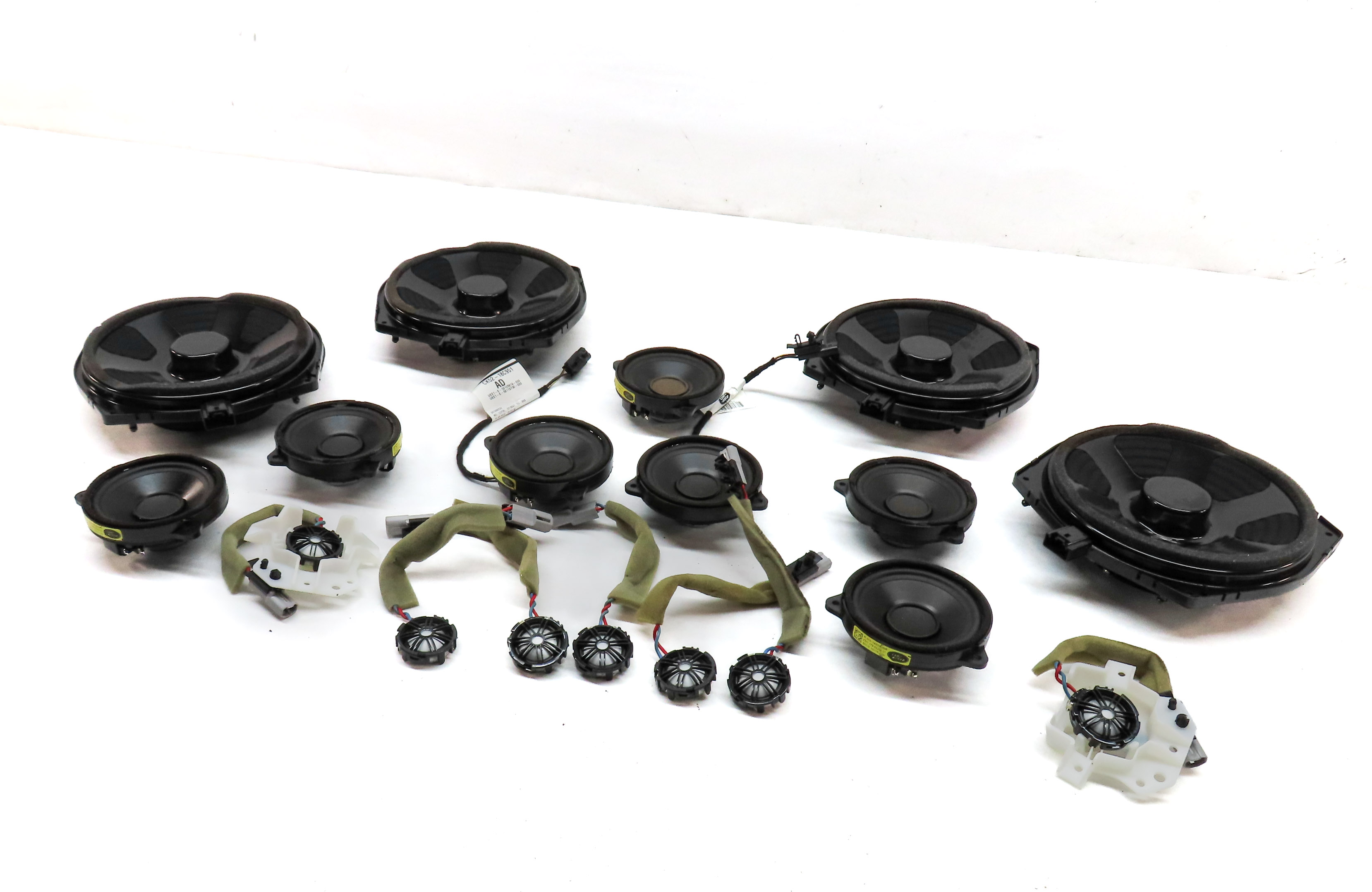 2016 LAND RANGE ROVER (L405) RADIO STEREO AUDIO SOUND SYSTEM SPEAKER SET/18 — exact item pictured